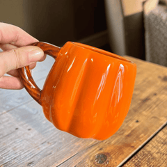 Gemütliche Kürbis Tasse in warmem Orange