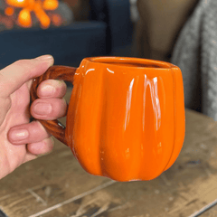 Gemütliche Kürbis Tasse in warmem Orange