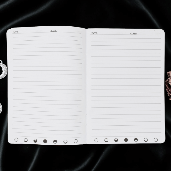 Wednesday Notizbuch A5 – Nightshade Society Journal Gothic Witchy