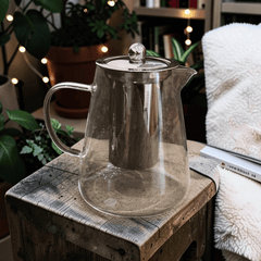 Filigrane Glas-Teekanne mit Edelstahlsieb - Extra fein