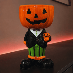 Halloween-Blumentopf mit Kürbiskopf und Anzug