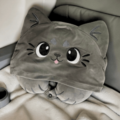Hexenkatze Reisekissen mit Kapuze – Magisches Nackenkissen