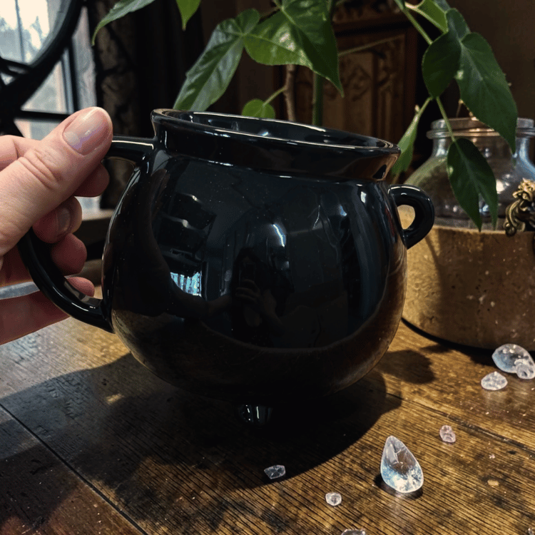 Hexenkessel Tasse Hocus Pokus – Keramikbecher in Kessel Form