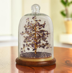 Kristallbaum mit Ritual-Charakter mit Glasglocke