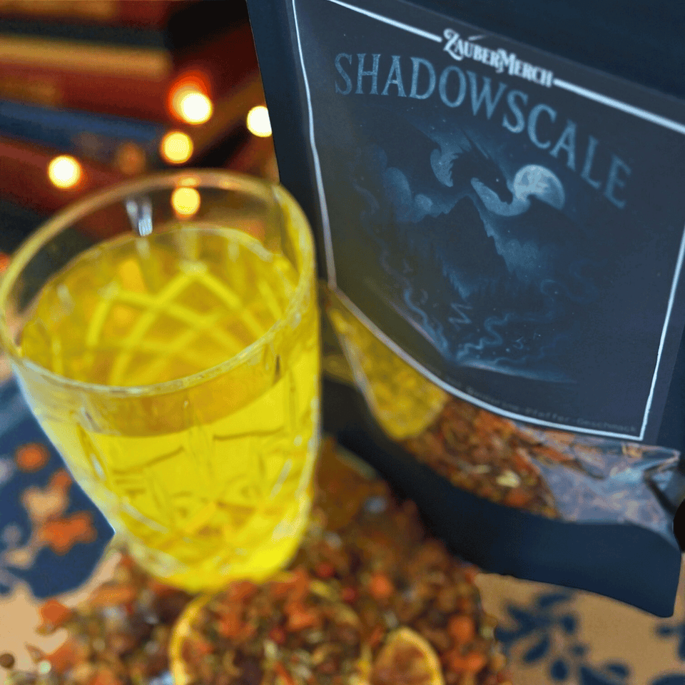 Shadowscale – Drachen Tee Mandarine & Pfeffer | Limitierter Booklover Tee