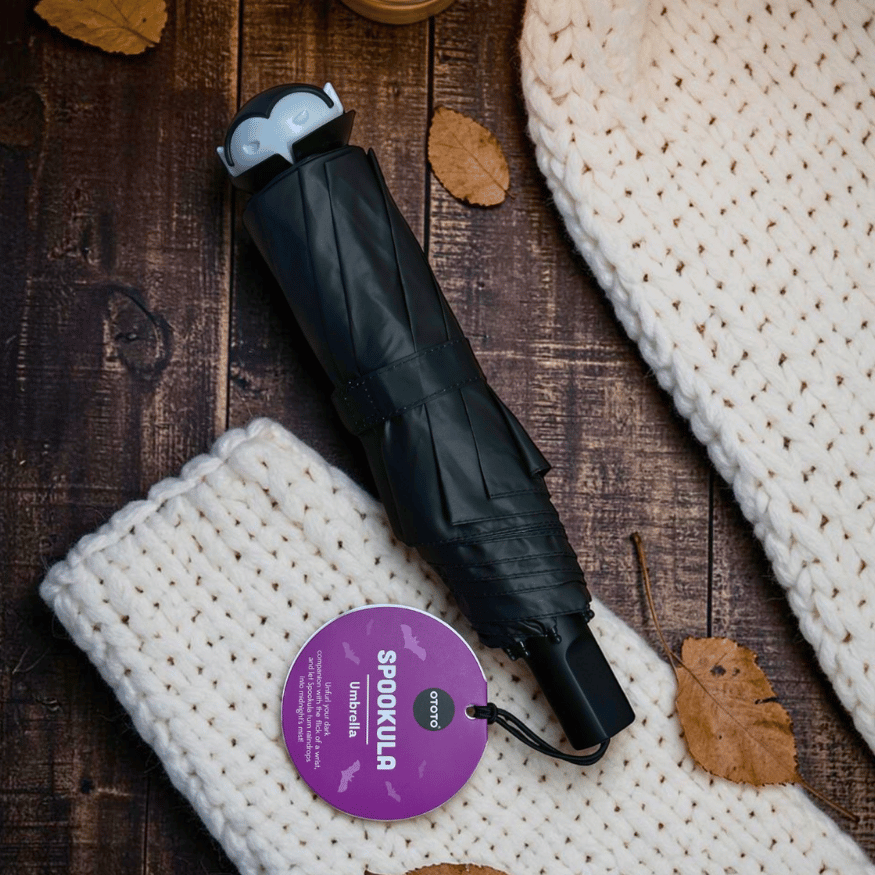 Spookula Regenschirm Fledermaus – Taschenschirm mit Dracula Design OTOTO