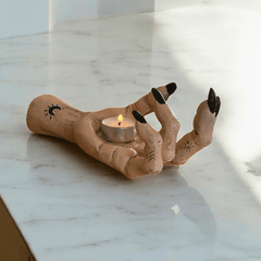 Witch Hand – Kerzenhalter in Hexenhand-Optik