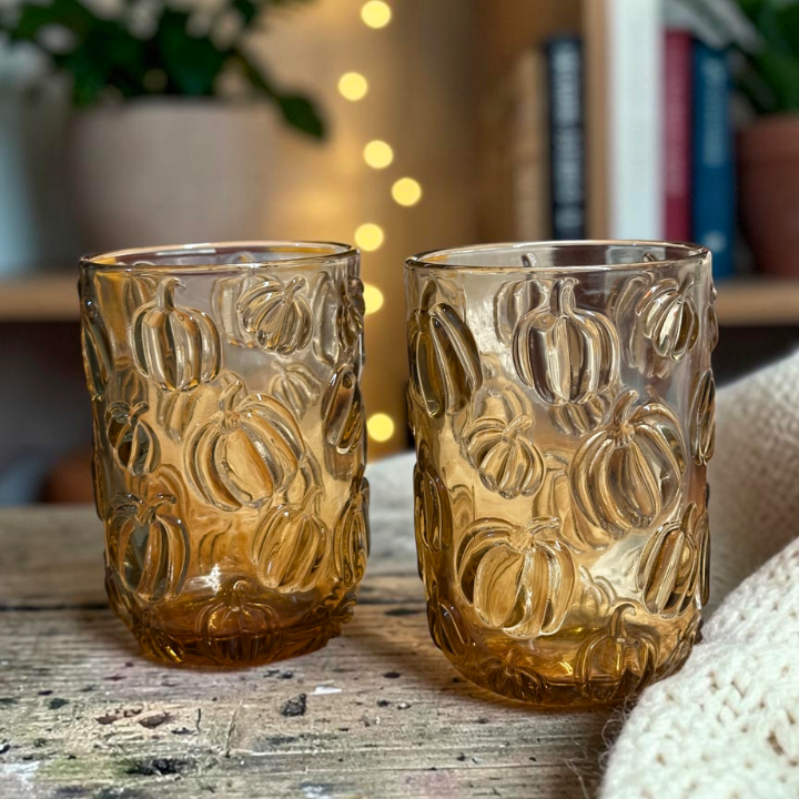 Trinkglas mit Kürbisrelief – Herbstglas